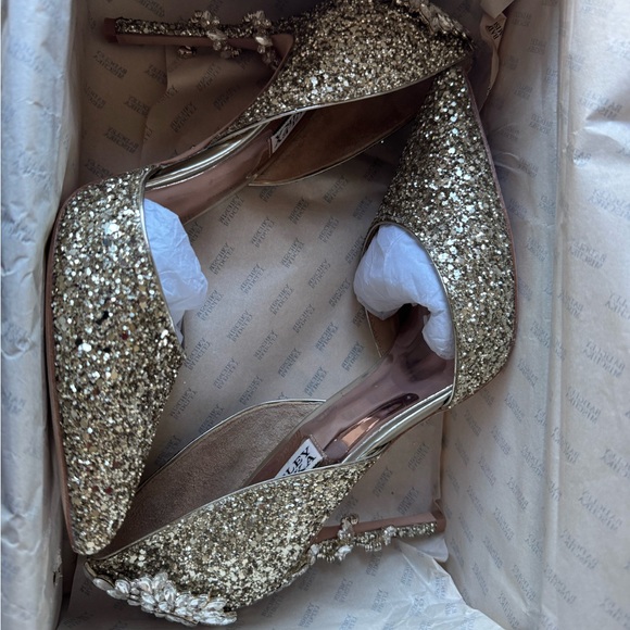 Badgley Mischka Glittering Gold Heels - Picture 8 of 11